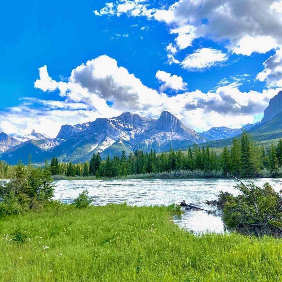 Wanna Get Away This Summer And Fall At The Crossing Canmore Eksteriør billede