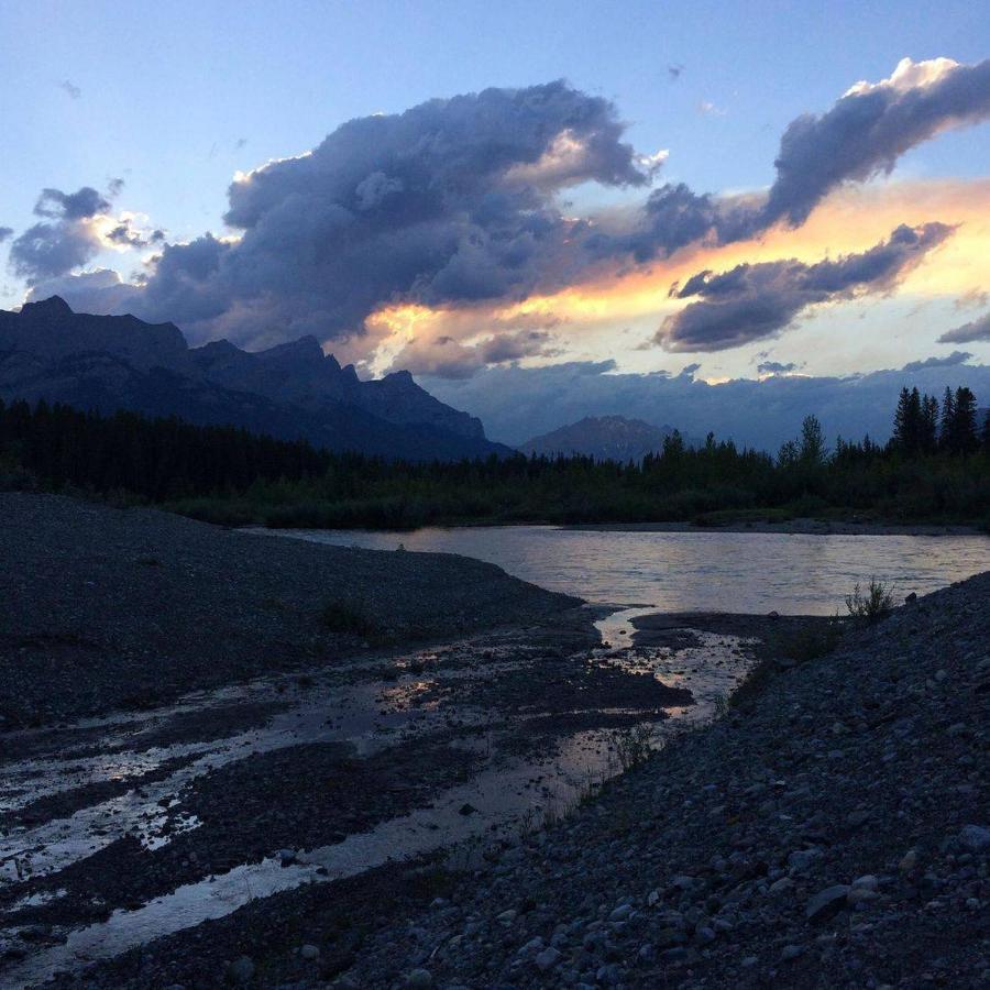 Wanna Get Away This Summer And Fall At The Crossing Canmore Eksteriør billede